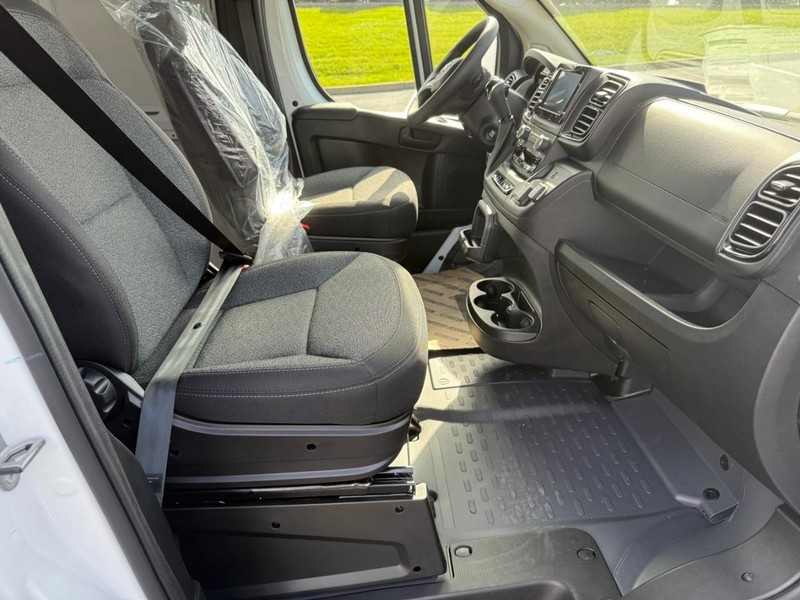 Ram ProMaster Cargo Van Vehicle Image 09