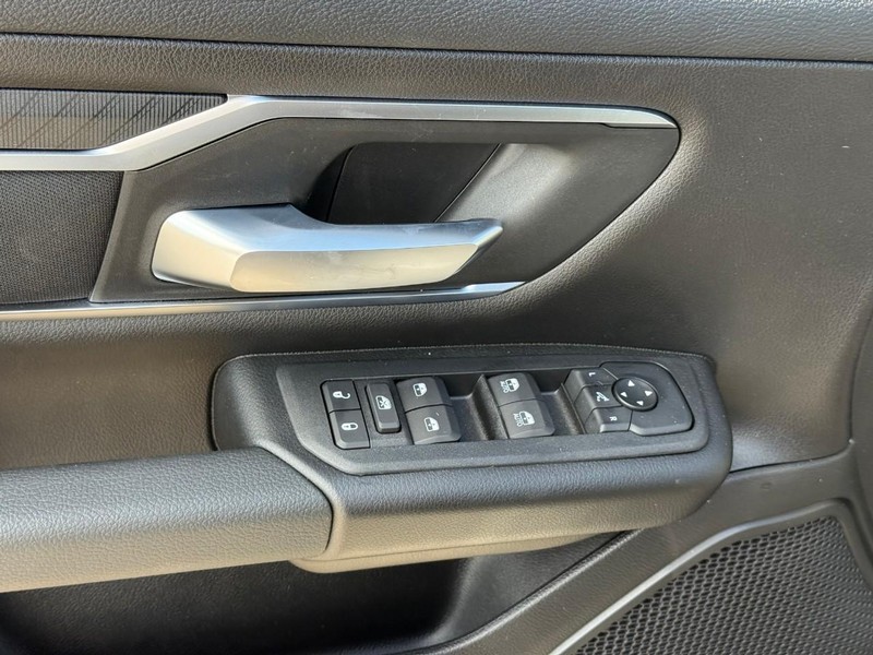 Ram 1500 Vehicle Image 12