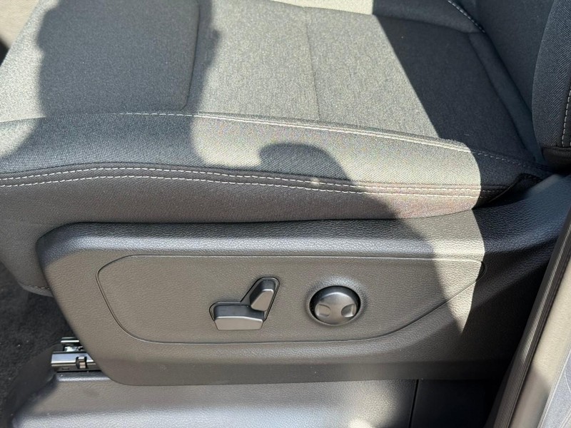 Ram 1500 Vehicle Image 14