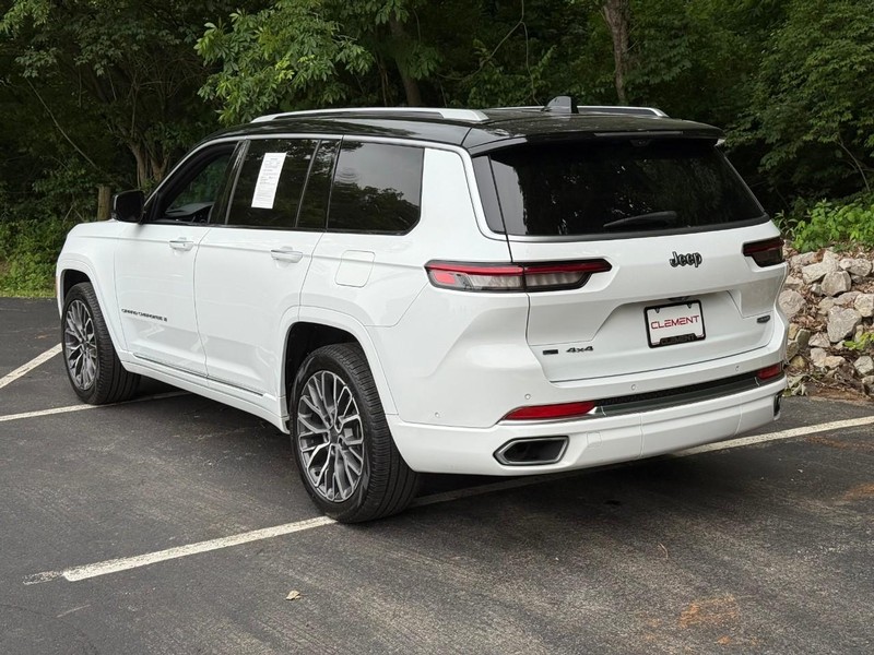 Jeep Grand Cherokee L Vehicle Image 04