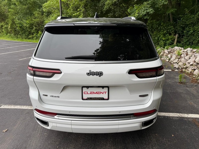 Jeep Grand Cherokee L Vehicle Image 09
