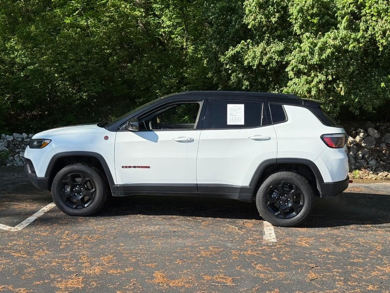 Jeep Compass Vehicle Image 03