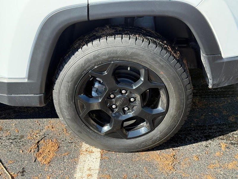 Jeep Compass Vehicle Image 05