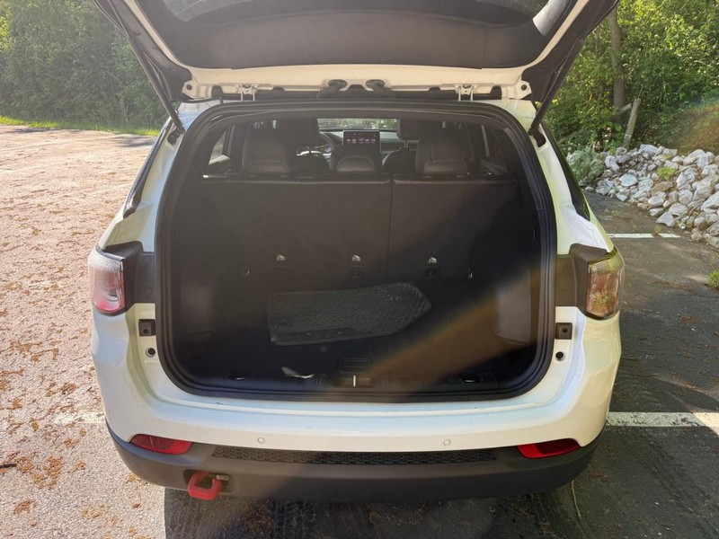 Jeep Compass Vehicle Image 08