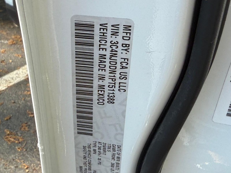 Jeep Compass Vehicle Image 27