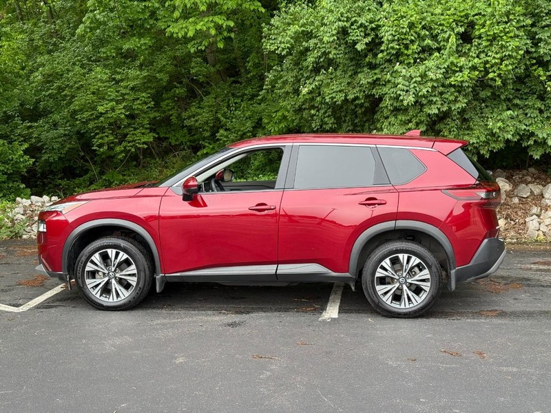 Nissan Rogue Vehicle Image 03