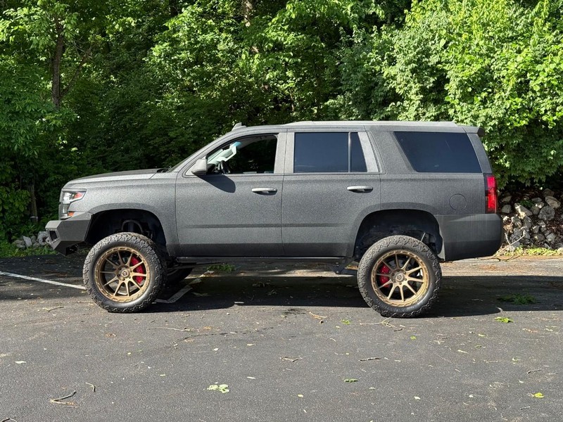 Chevrolet Tahoe Vehicle Image 03