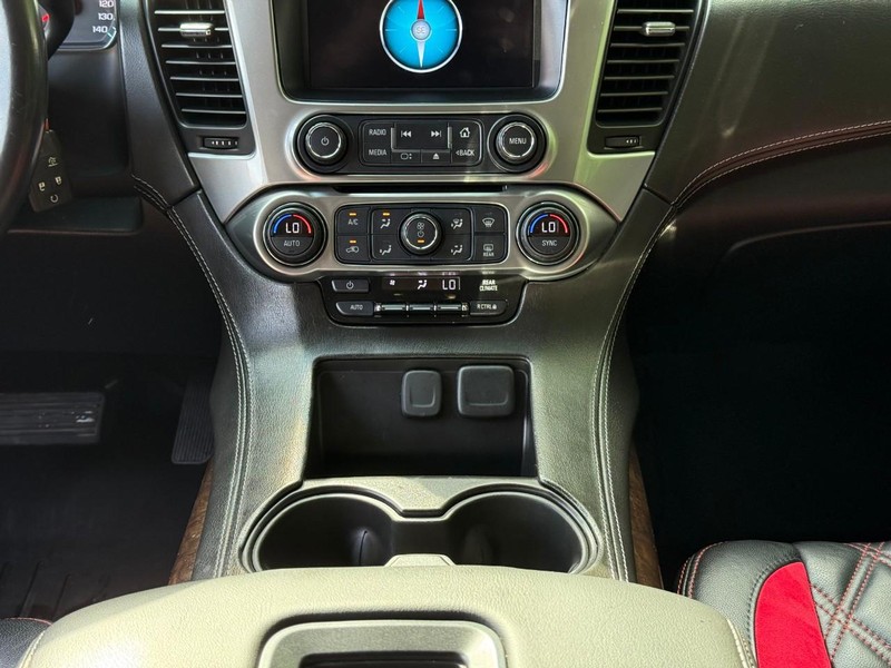 Chevrolet Tahoe Vehicle Image 17