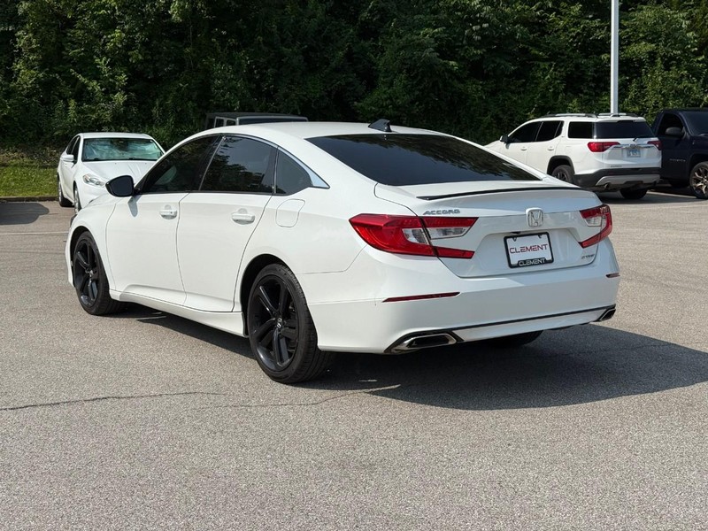 Honda Accord Sedan Vehicle Image 04