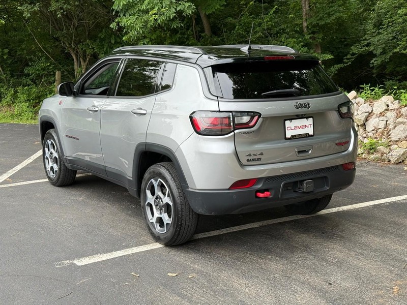 Jeep Compass Vehicle Image 04