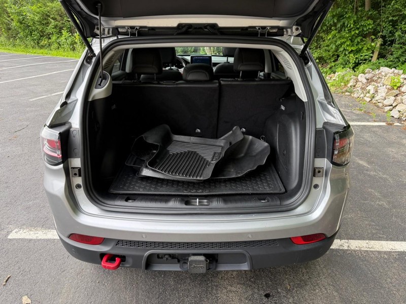 Jeep Compass Vehicle Image 08