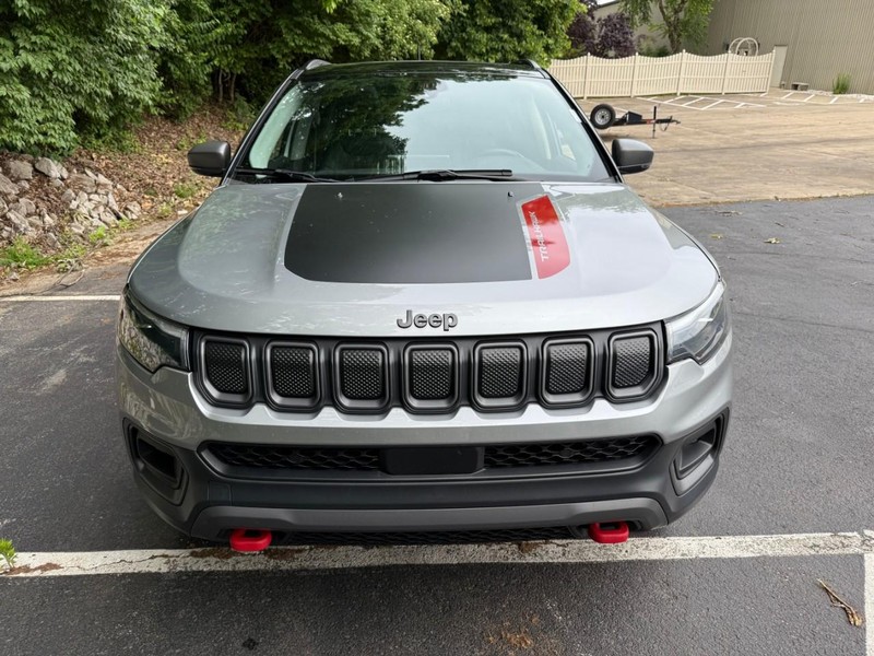 Jeep Compass Vehicle Image 14