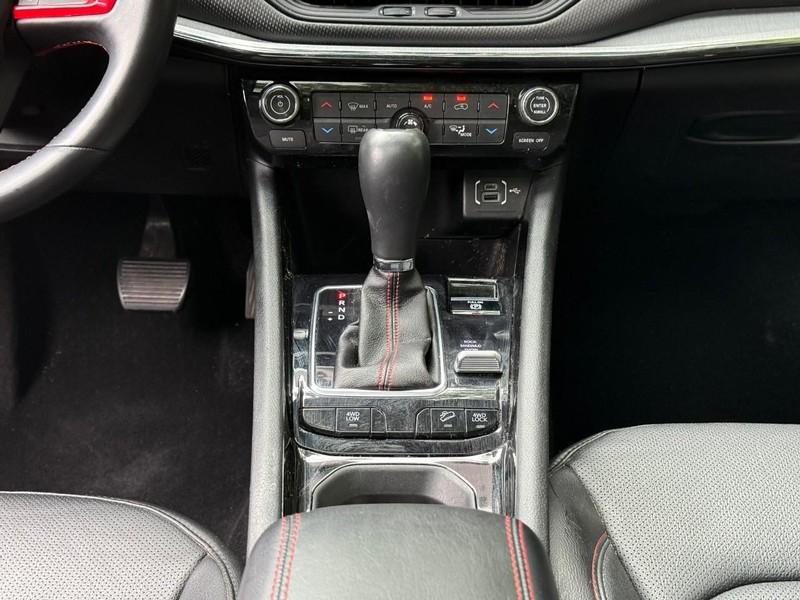 Jeep Compass Vehicle Image 19