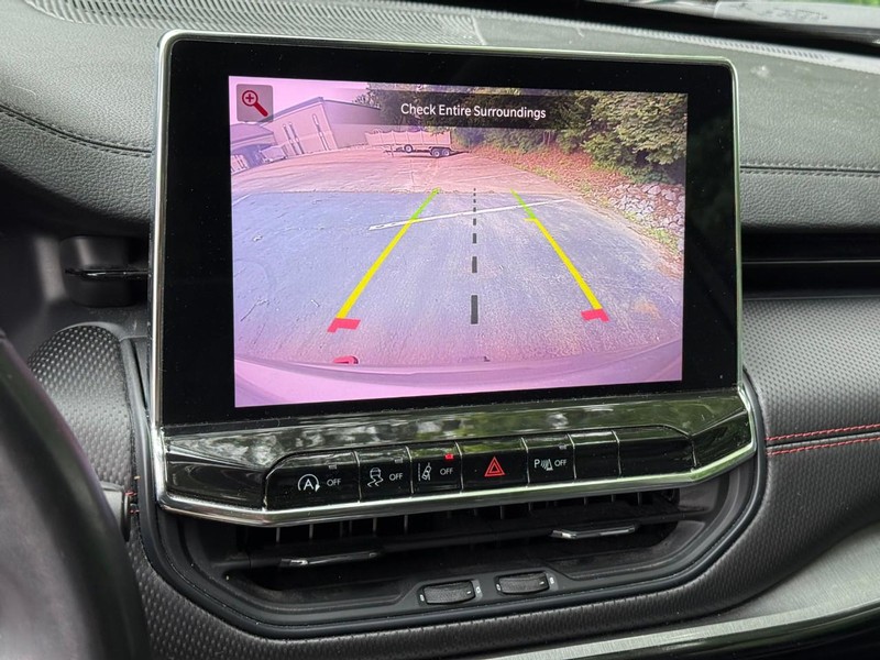 Jeep Compass Vehicle Image 28