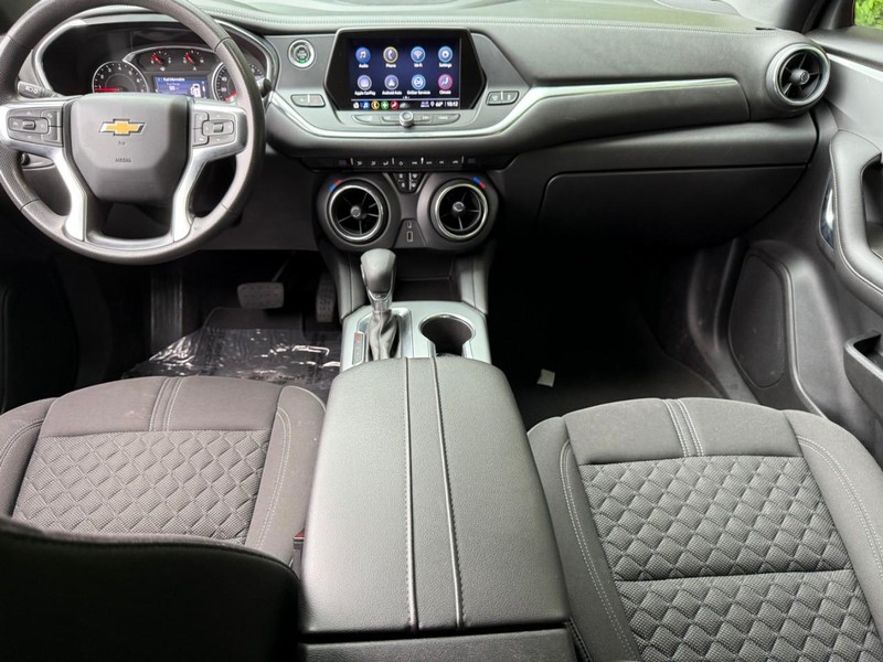 Chevrolet Blazer Vehicle Image 14