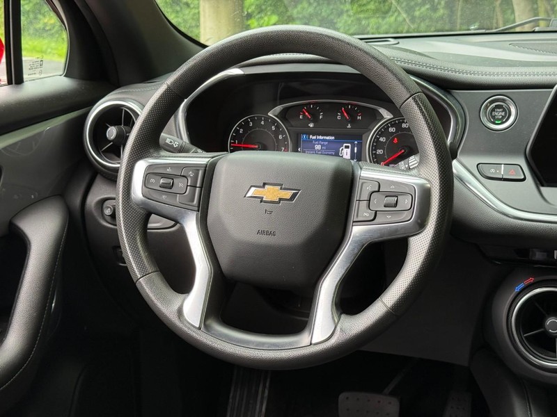 Chevrolet Blazer Vehicle Image 15