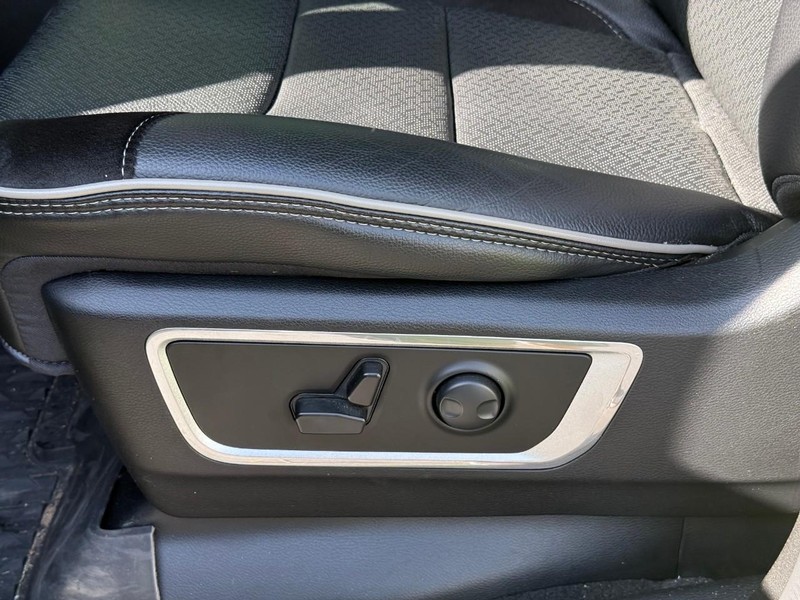 Ram 1500 Vehicle Image 20