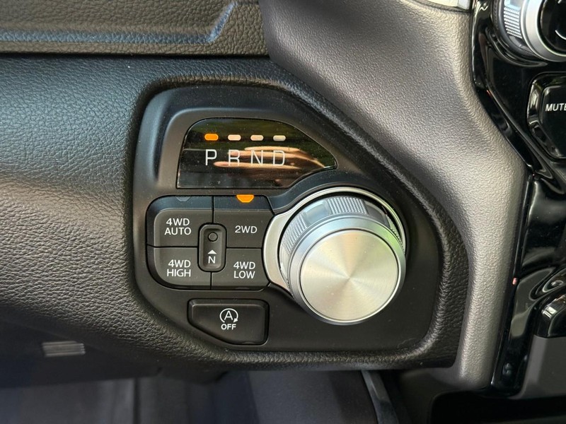 Ram 1500 Vehicle Image 23