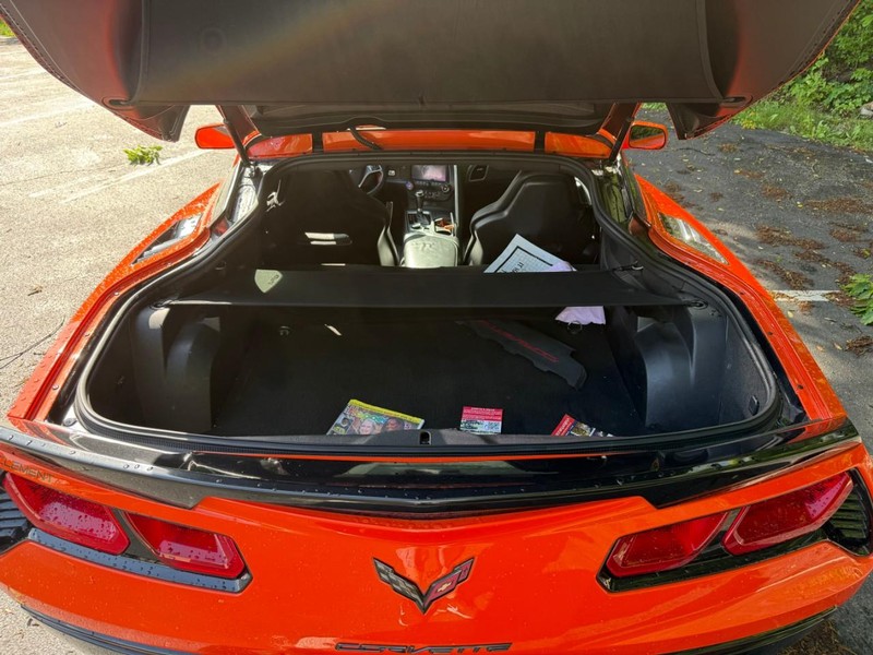 Chevrolet Corvette Vehicle Image 07