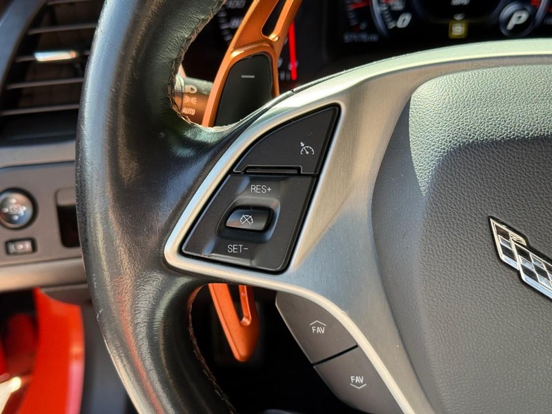 Chevrolet Corvette Vehicle Image 15
