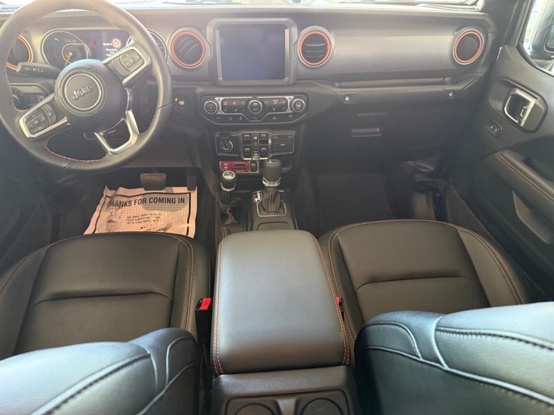 Jeep Gladiator Vehicle Image 08
