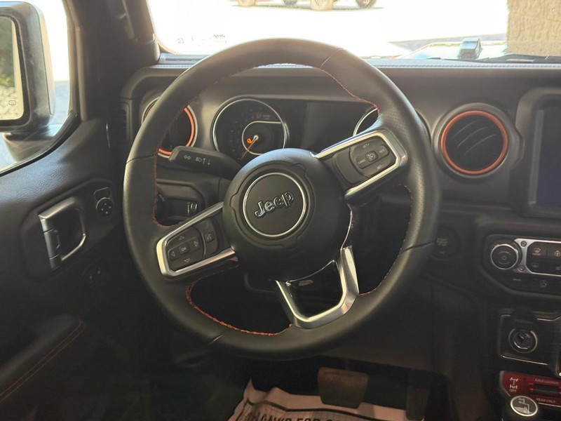 Jeep Gladiator Vehicle Image 09