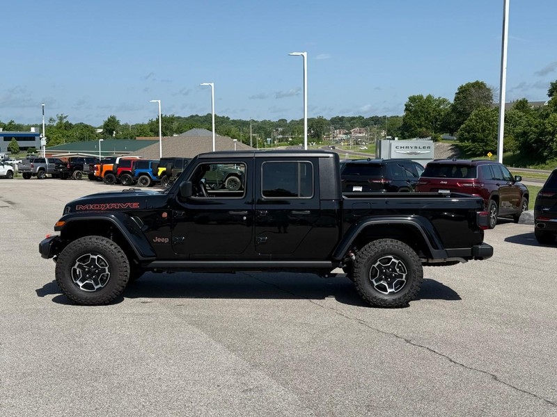 Jeep Gladiator Vehicle Image 03