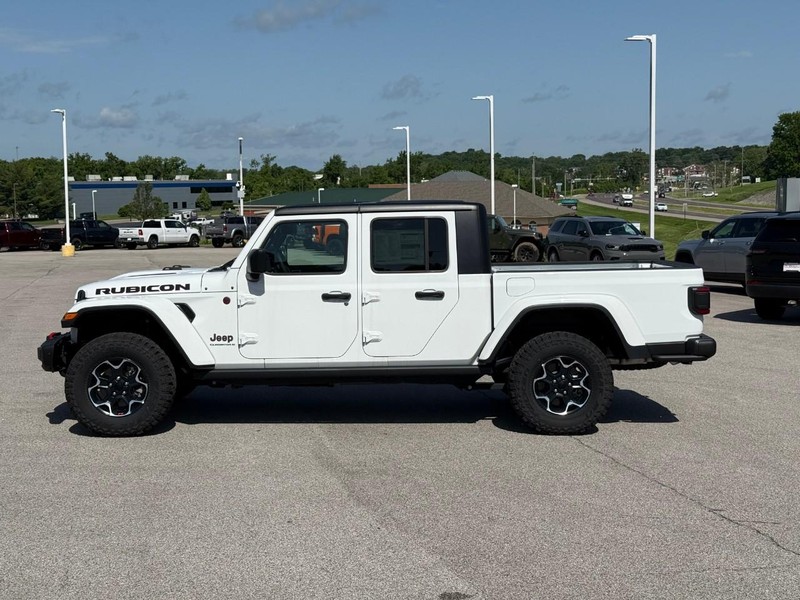 Jeep Gladiator Vehicle Image 03