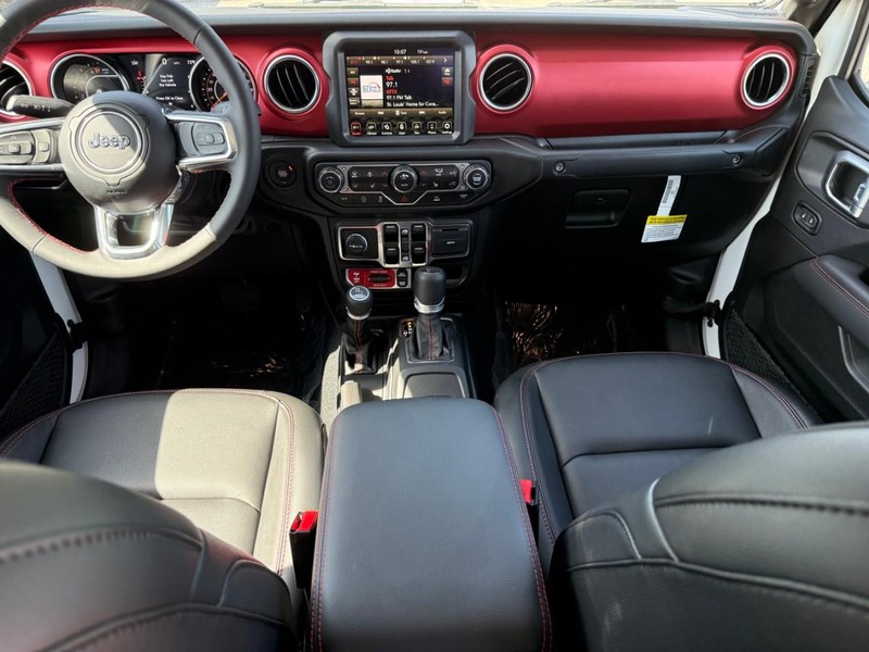 Jeep Gladiator Vehicle Image 08