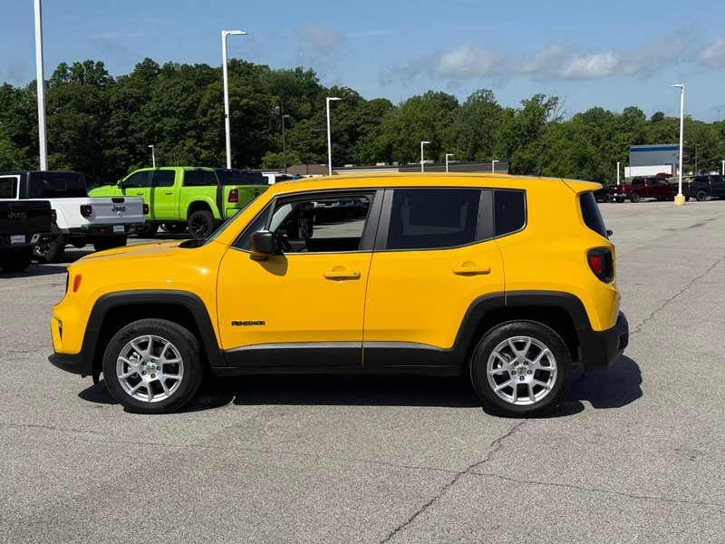 Jeep Renegade Vehicle Image 03