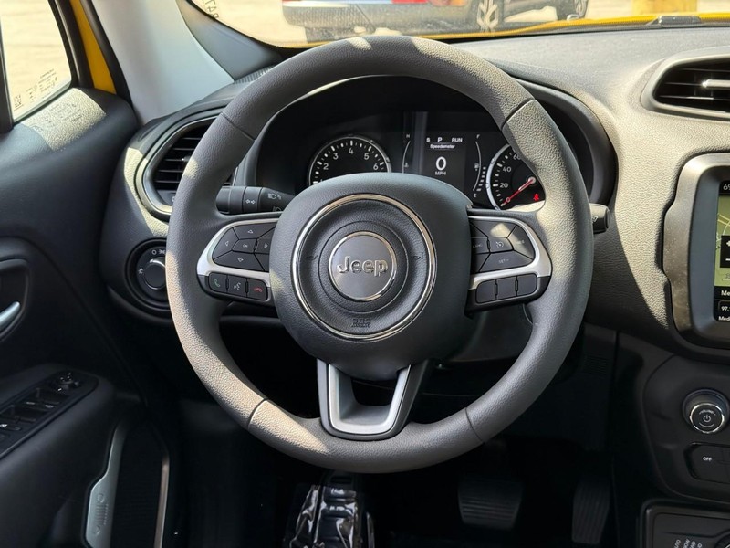 Jeep Renegade Vehicle Image 09