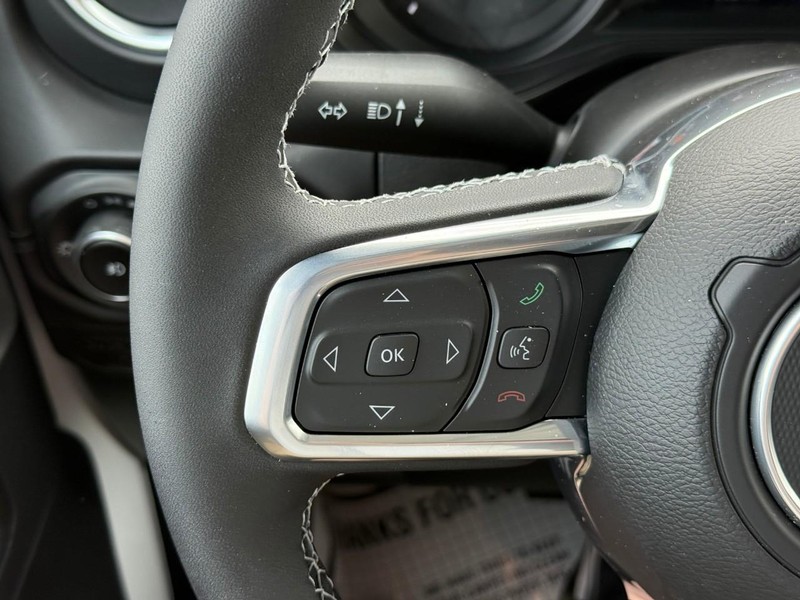 Jeep Wrangler Vehicle Image 15