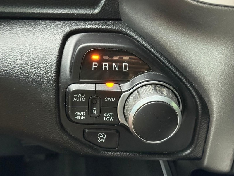 Ram 1500 Vehicle Image 24