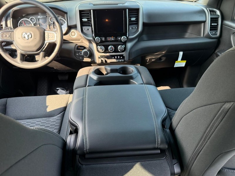 Ram 1500 Vehicle Image 08