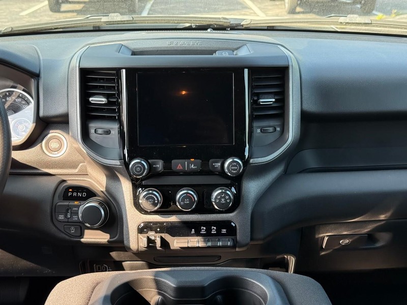 Ram 1500 Vehicle Image 11