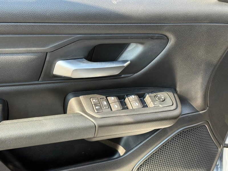 Ram 1500 Vehicle Image 13