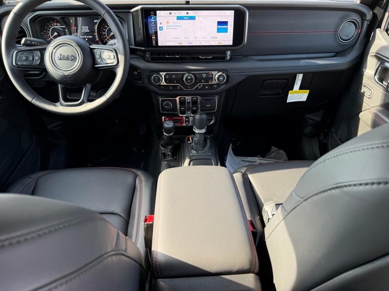 Jeep Gladiator Vehicle Image 08