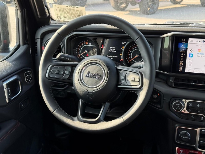 Jeep Gladiator Vehicle Image 09