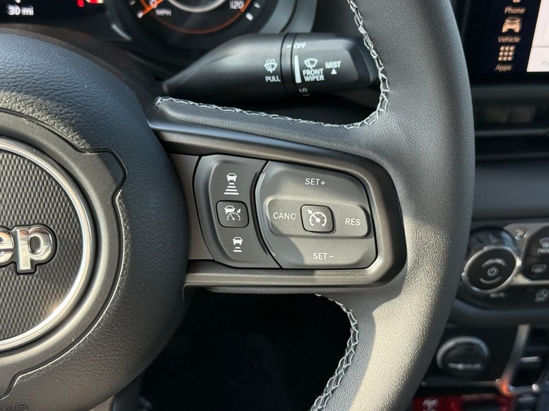 Jeep Gladiator Vehicle Image 16