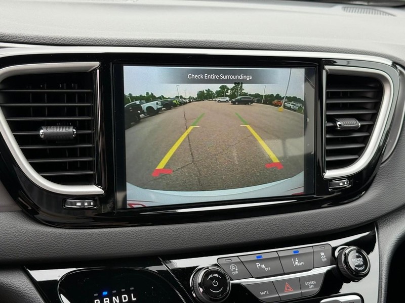 Chrysler Voyager Vehicle Image 19