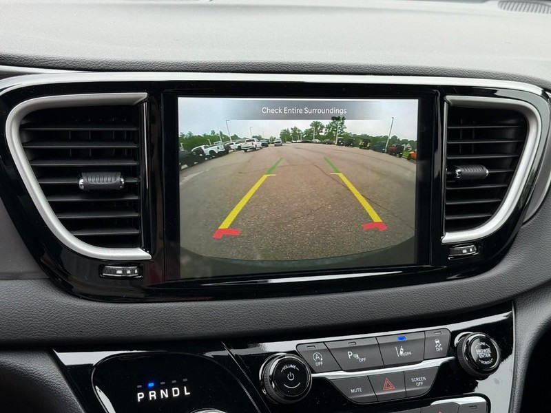 Chrysler Voyager Vehicle Image 20