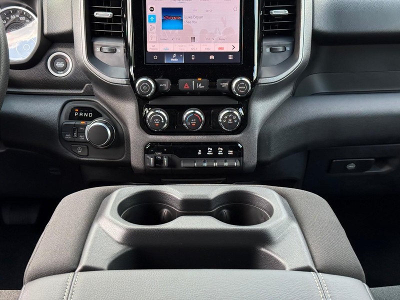 Ram 1500 Vehicle Image 12