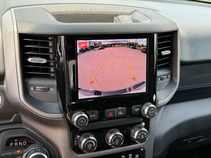 Ram 1500 Vehicle Image 18