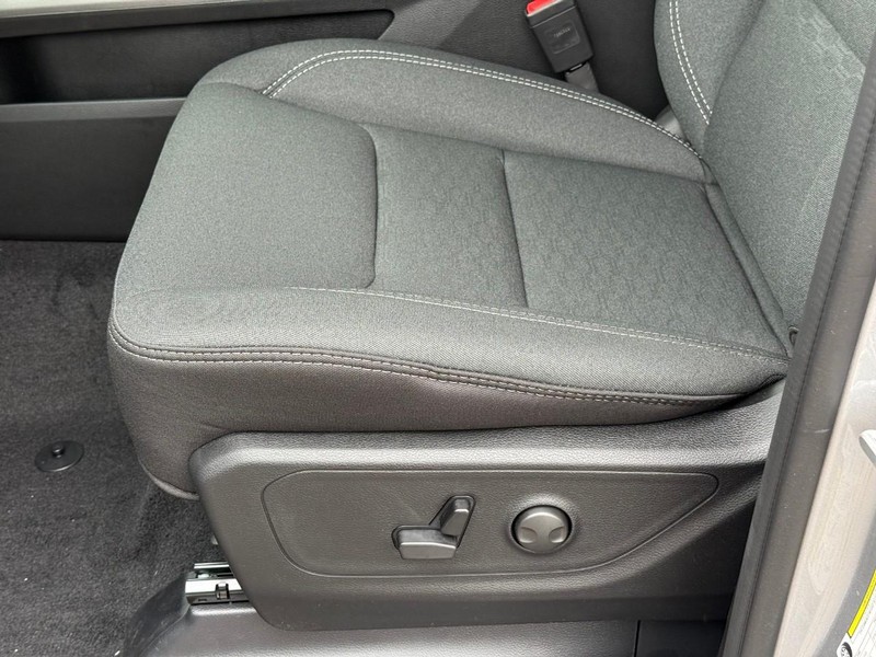 Ram 1500 Vehicle Image 14