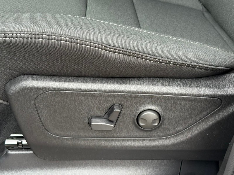 Ram 1500 Vehicle Image 15