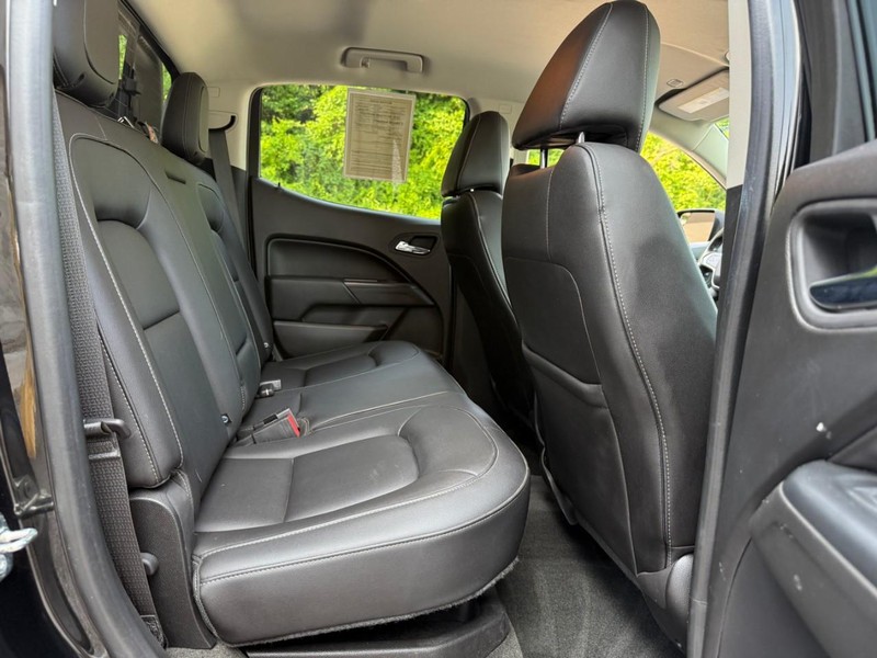 Chevrolet Colorado Vehicle Image 11