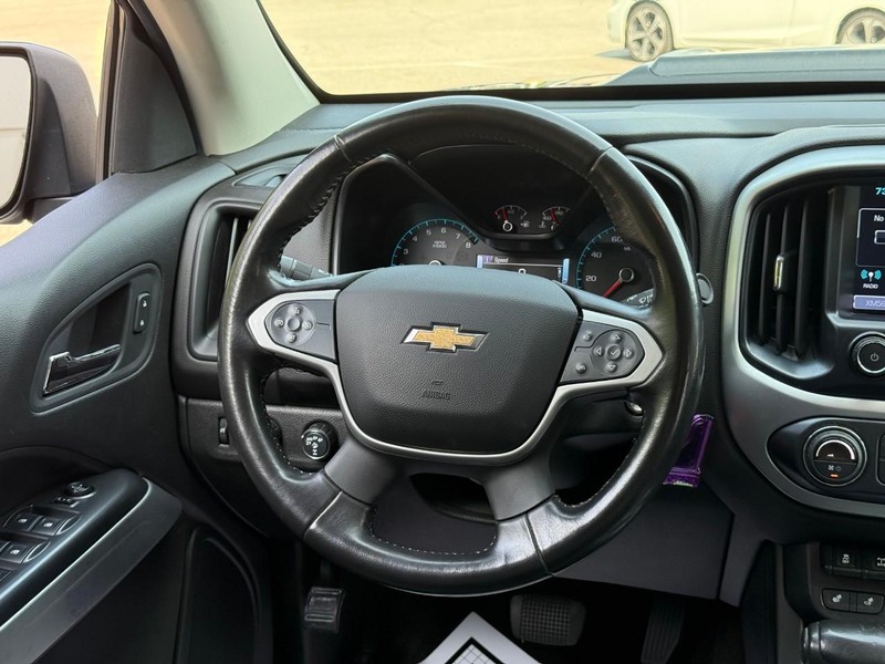 Chevrolet Colorado Vehicle Image 13