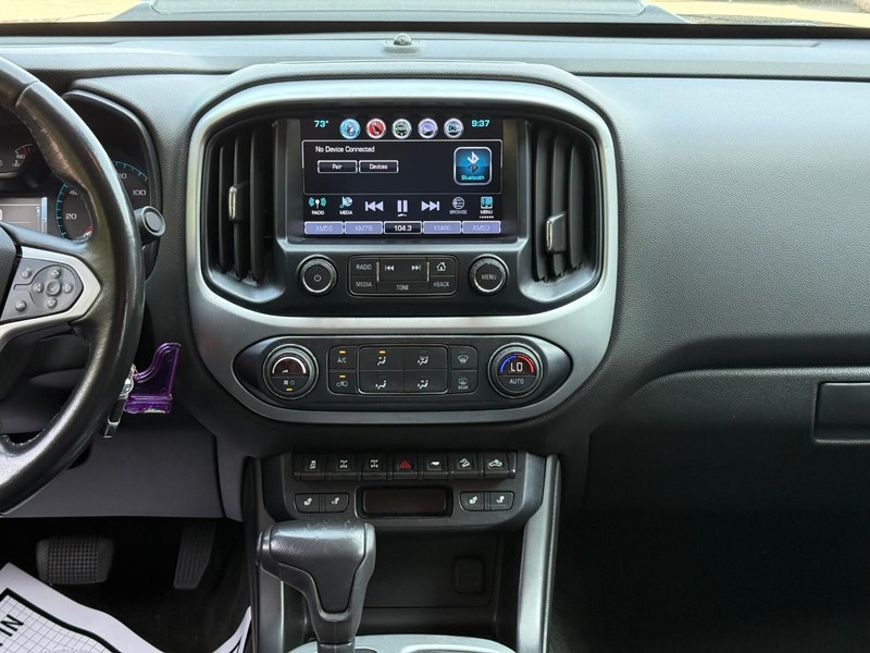 Chevrolet Colorado Vehicle Image 14