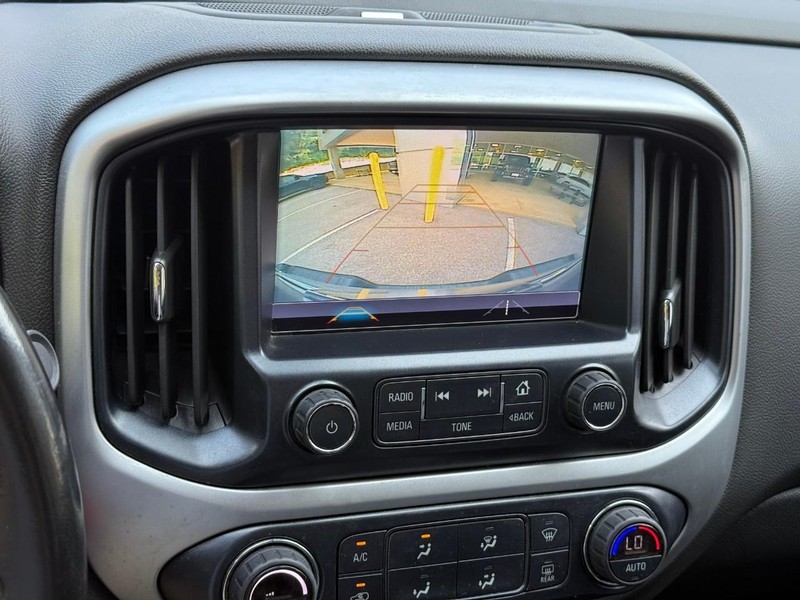 Chevrolet Colorado Vehicle Image 23
