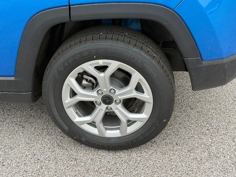 Jeep Compass Vehicle Image 05